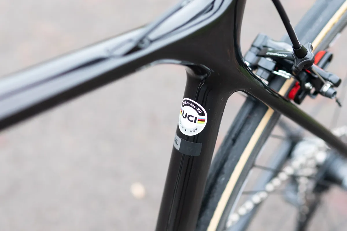 TCR'nin bu nesli, UCI tarafından kullanım için onaylanan son üst düzey karbon jant frenli yol bisikletlerinden biri olabilir. - Jack Luke / Fotoğraf: BikeRadar