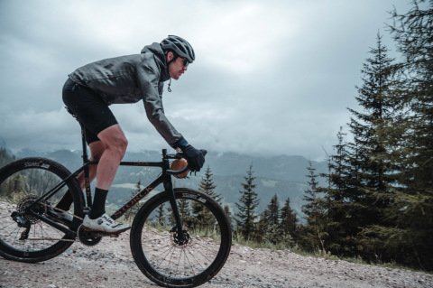 Gravel Hooded Windbraker Olive