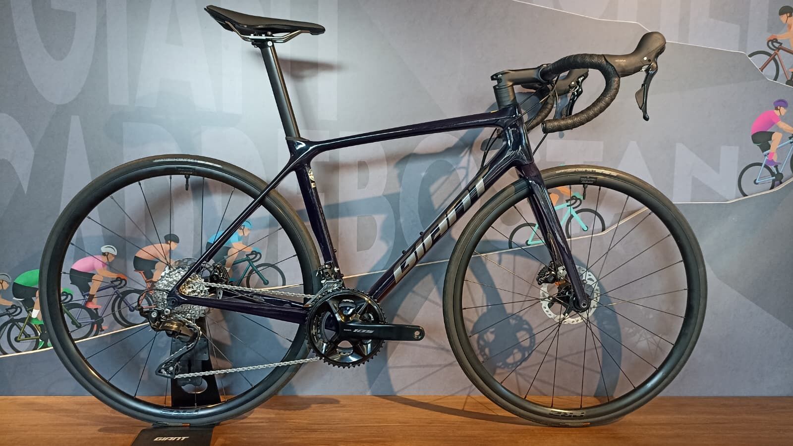 TCR Advanced Pro Disc | Black Currant