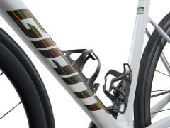 Defy Advanced Pro 1 | White