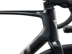 Defy Advanced 2 | Abyss Black